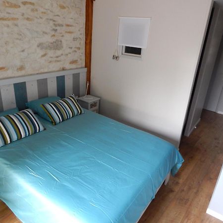 Chambre D'Hotes Le Massanous Laure-Minervois Стая снимка