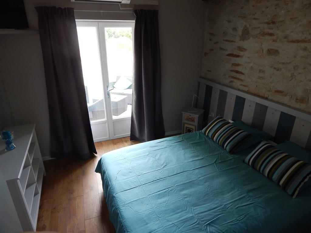 Chambre D'Hotes Le Massanous Laure-Minervois Стая снимка
